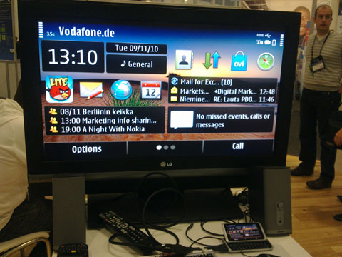 photo of Nokia E7 hooked up to an HDTV