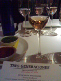 photo of Tres Generaciones social media gathering