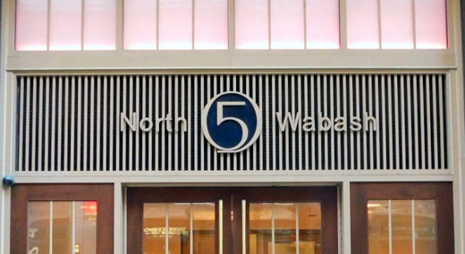 photo of 5 North Wabash Avenue entrance