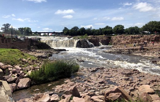 photo of falls in Sioux Falls South Dakota